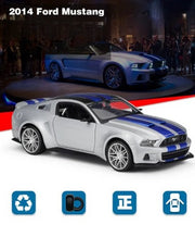 Maisto 1:24 2014 Ford Mustang Street Racer Diecast Car
